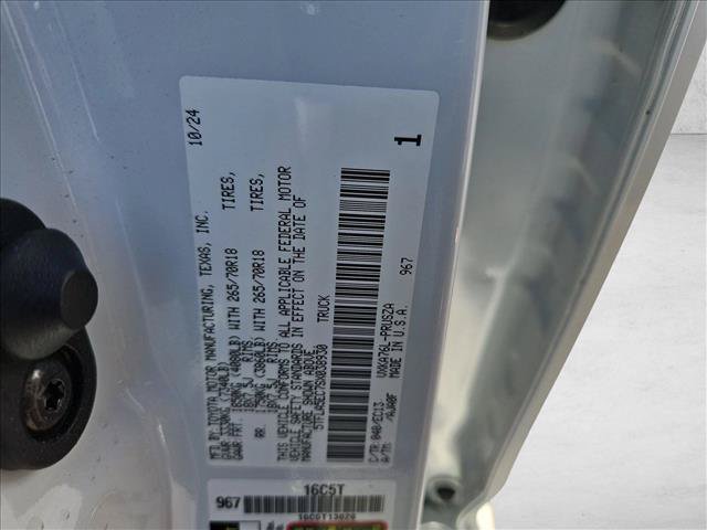 Used 2025 Toyota Tundra SR5 w/ SR5 Premium Package AWD/4WD image 24