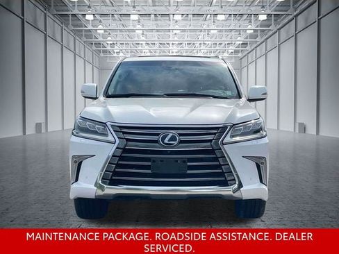 Used 2016 Lexus LX 570 4WD w/ Luxury Package image 2