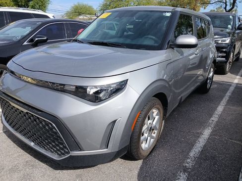 Used 2024 Kia Soul S FWD image 1