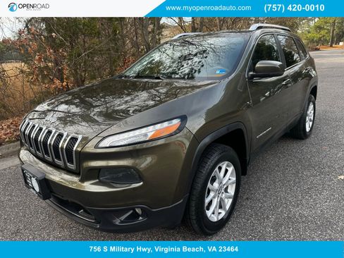 Used 2015 Jeep Cherokee Latitude w/ Comfort/Convenience Group image 1