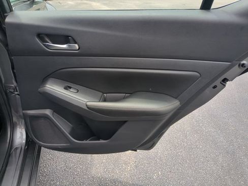 Used 2022 Nissan Altima 2.5 SV FWD image 30