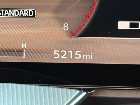 Used 2025 Nissan Murano Platinum image 25