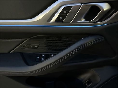 Used 2023 BMW i4 eDrive35 image 15