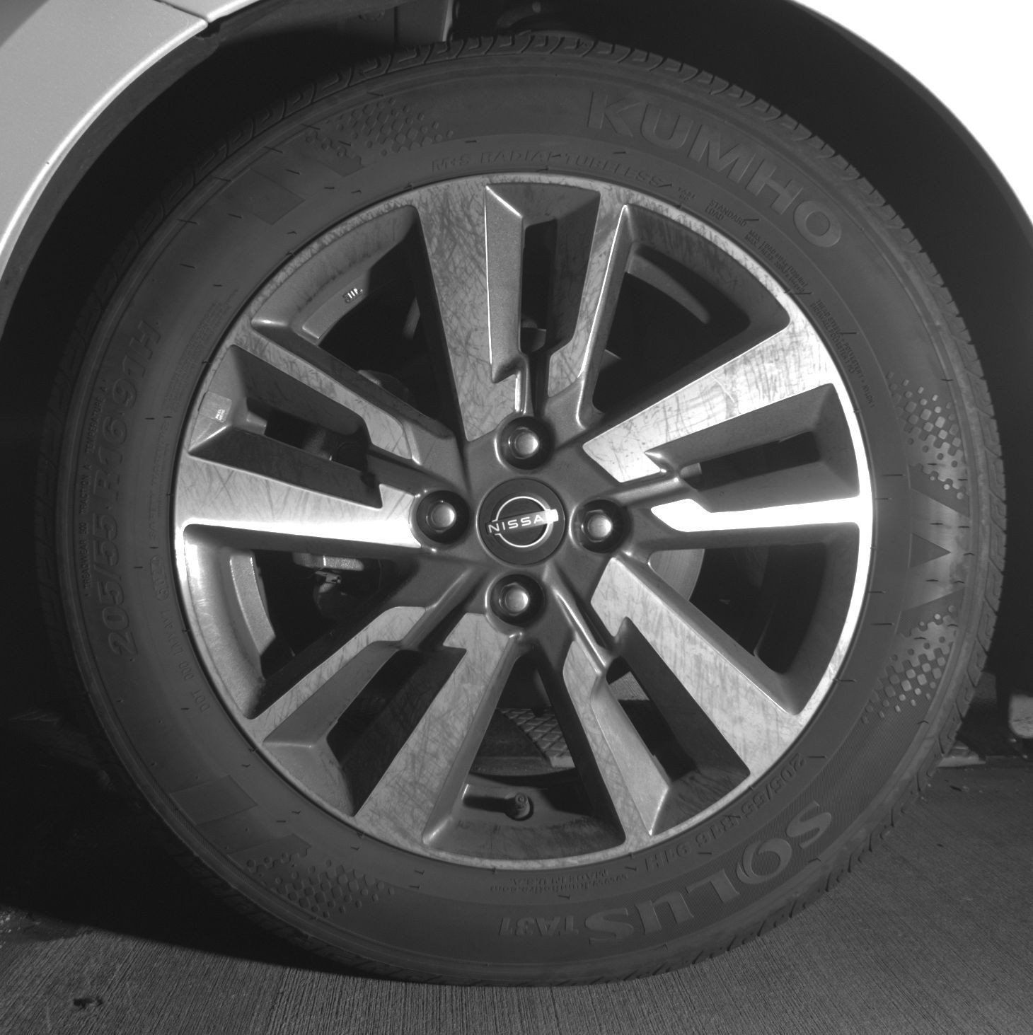 Used 2025 Nissan Versa SV FWD image 13