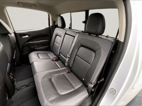 Used 2022 GMC Canyon AT4 image 16