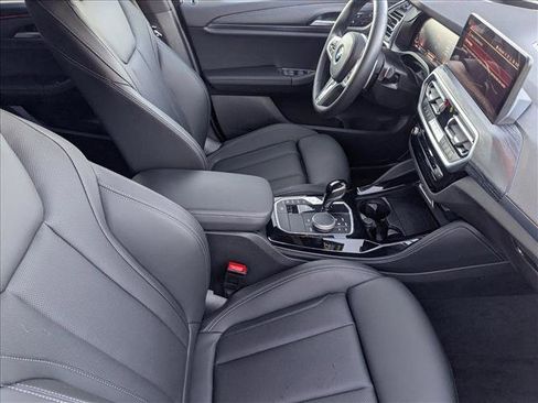 Used 2025 BMW X4 xDrive30i w/ Premium Package image 21
