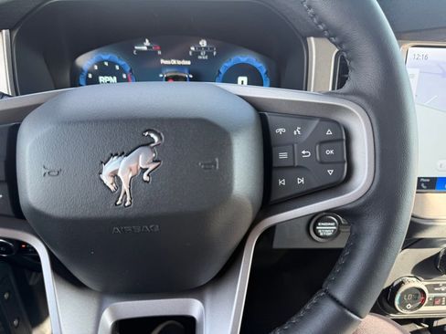 New 2025 Ford Bronco Outer Banks w/ Sasquatch Package image 24
