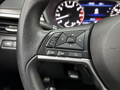 Used 2023 Nissan Altima 2.5 SV image 18