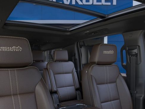 New 2026 Chevrolet Suburban High Country image 24