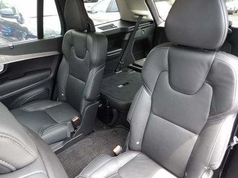 Certified 2024 Volvo XC90 T8 Ultimate AWD/4WD image 25