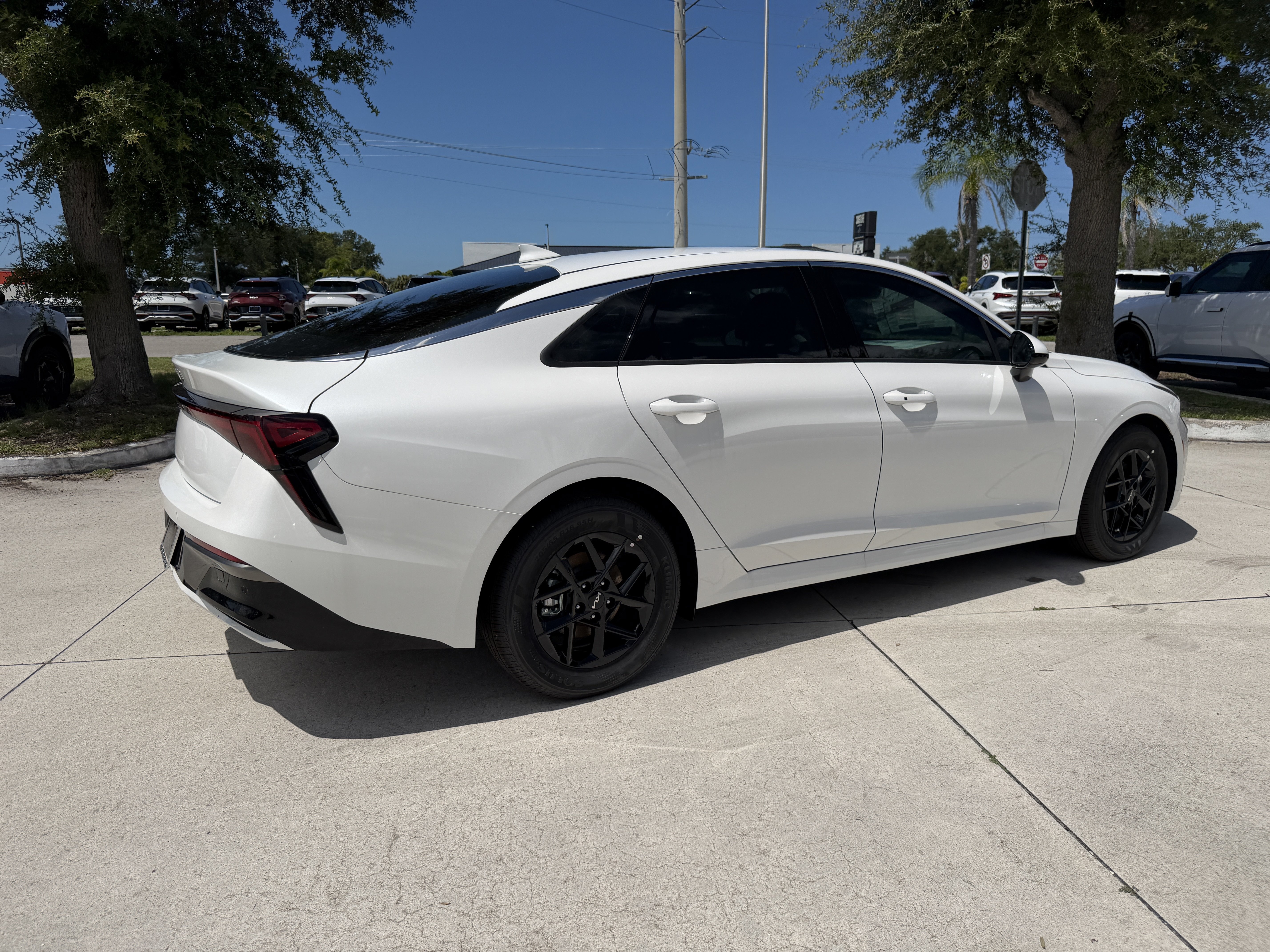 New 2026 Kia K5 LXS FWD image 3