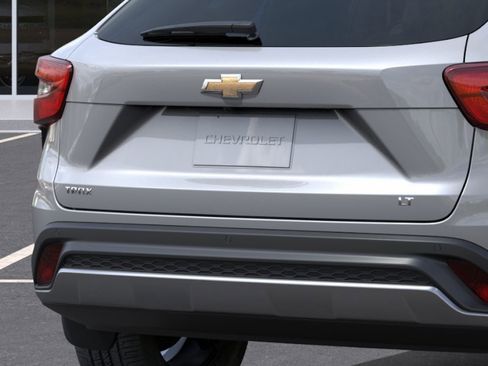 New 2026 Chevrolet Trax LT image 14