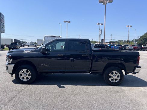 Used 2026 RAM 2500 Big Horn AWD/4WD image 18