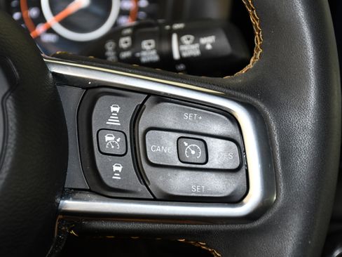 Used 2024 Jeep Wrangler Unlimited Sahara w/ Technology Group AWD/4WD image 22