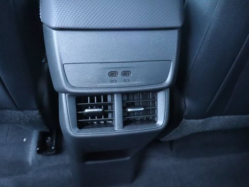 New 2026 Chevrolet Equinox LT w/ Convenience Package II FWD image 23