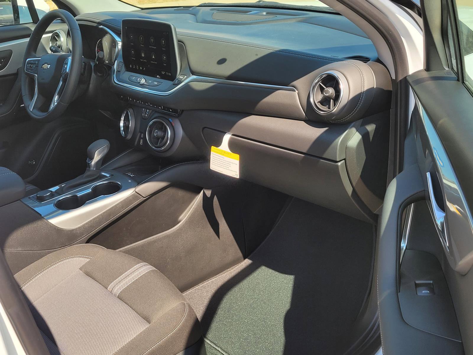 New 2026 Chevrolet Blazer LT w/ Convenience Package FWD image 6