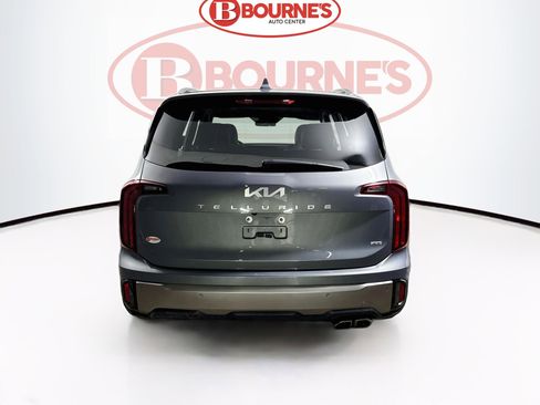 Used 2025 Kia Telluride S image 9