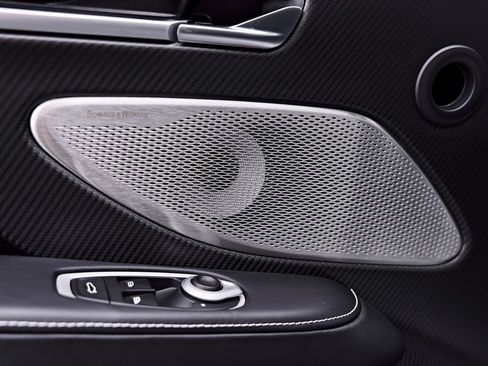 Used 2025 Aston Martin Vanquish RWD image 43
