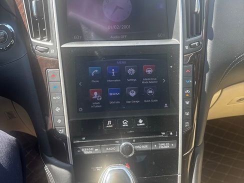 Used 2018 INFINITI Q50 Luxe image 2