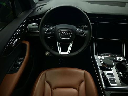 Used 2021 Audi Q7 3.0T Premium Plus image 2