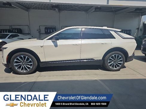 Certified 2024 Cadillac Lyriq Sport RWD image 4
