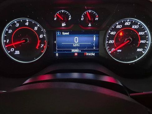 Used 2021 Chevrolet Camaro LT w/ Technology Package RWD image 15