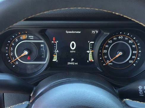Used 2024 Jeep Wrangler Unlimited Sport AWD/4WD image 22