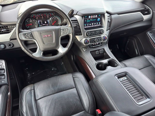Used 2017 GMC Yukon SLT AWD/4WD image 11