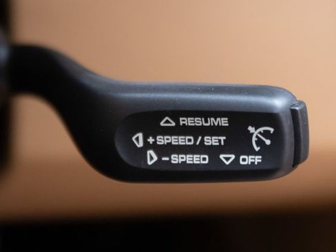 Used 2010 Porsche 911 Carrera RWD image 66