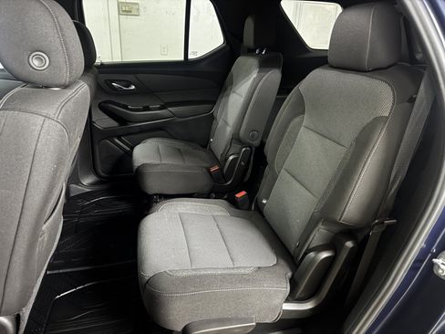 Used 2023 Chevrolet Traverse LT AWD/4WD image 46