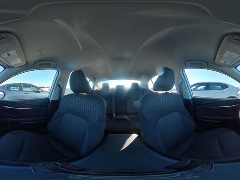 Used 2025 Toyota Camry LE image 41