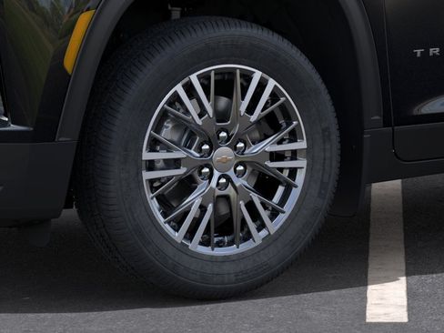 New 2026 Chevrolet Traverse LT w/ Driver Confidence Package FWD image 9