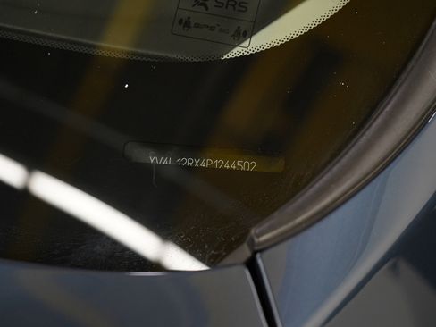 Used 2023 Volvo XC60 B5 Ultimate w/ Climate Package image 26