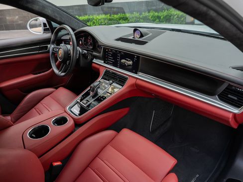 Used 2023 Porsche Panamera GTS AWD/4WD image 2