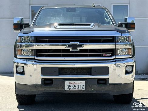 Used 2019 Chevrolet Silverado 2500 LTZ w/ Duramax Plus Package AWD/4WD image 2