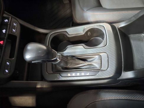 Used 2022 GMC Canyon AT4 w/ Trailering Package image 15