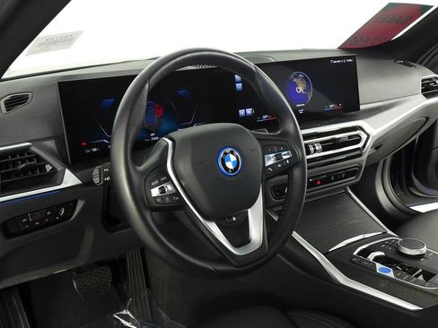 Certified 2023 BMW i4 eDrive35 w/ Premium Package RWD image 31