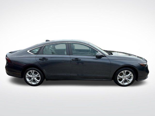 Used 2023 Honda Accord LX image 10