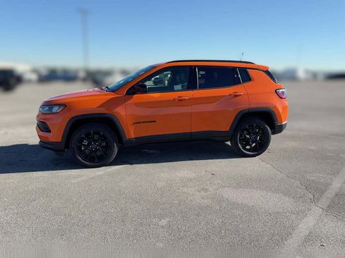 New 2026 Jeep Compass Latitude image 5