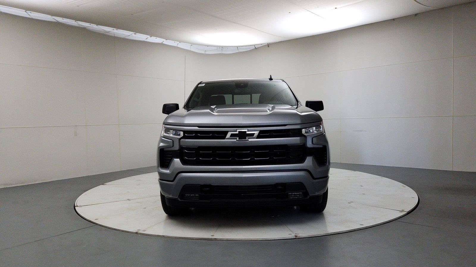 Used 2026 Chevrolet Silverado 1500 RST w/ Convenience Package II AWD/4WD image 2