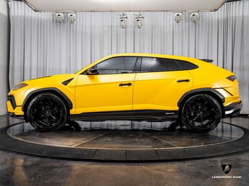Used 2024 Lamborghini Urus Performante image 15