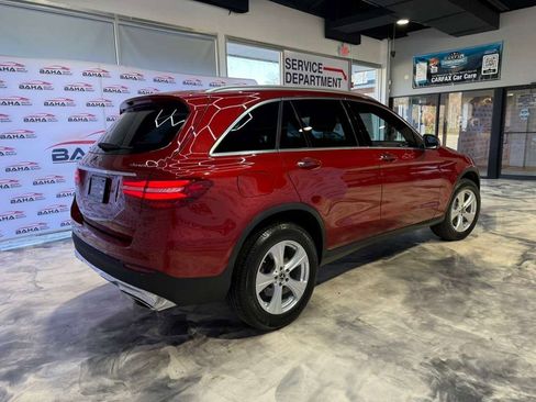 Used 2018 Mercedes-Benz GLC 300 4MATIC w/ Multimedia Package image 8