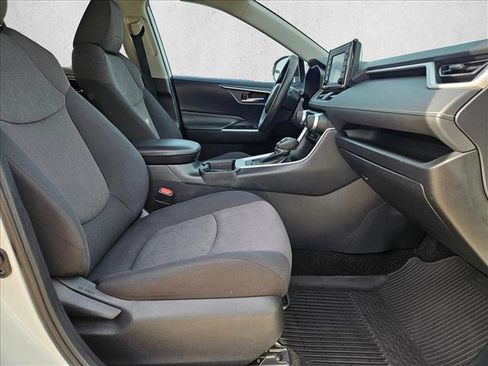 Used 2019 Toyota RAV4 XLE image 22