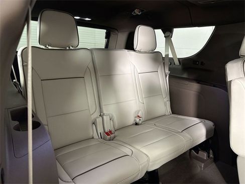 New 2026 GMC Yukon XL Denali w/ Denali Reserve Package image 28