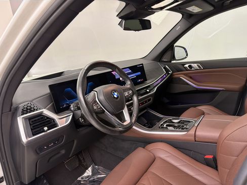 Used 2024 BMW X5 sDrive40i w/ Premium Package RWD image 4