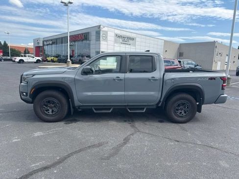 Used 2025 Nissan Frontier PRO-4X AWD/4WD image 4