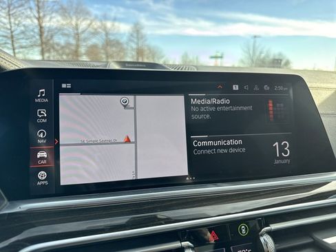 Used 2019 BMW X5 xDrive40i w/ Executive Package image 12