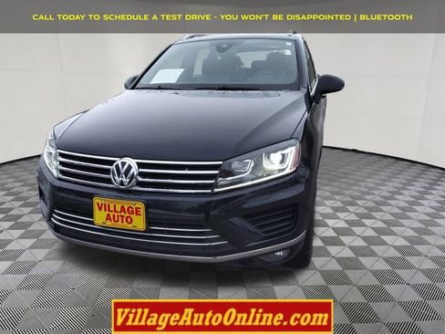 Used 2017 Volkswagen Touareg Wolfsburg Edition image 8