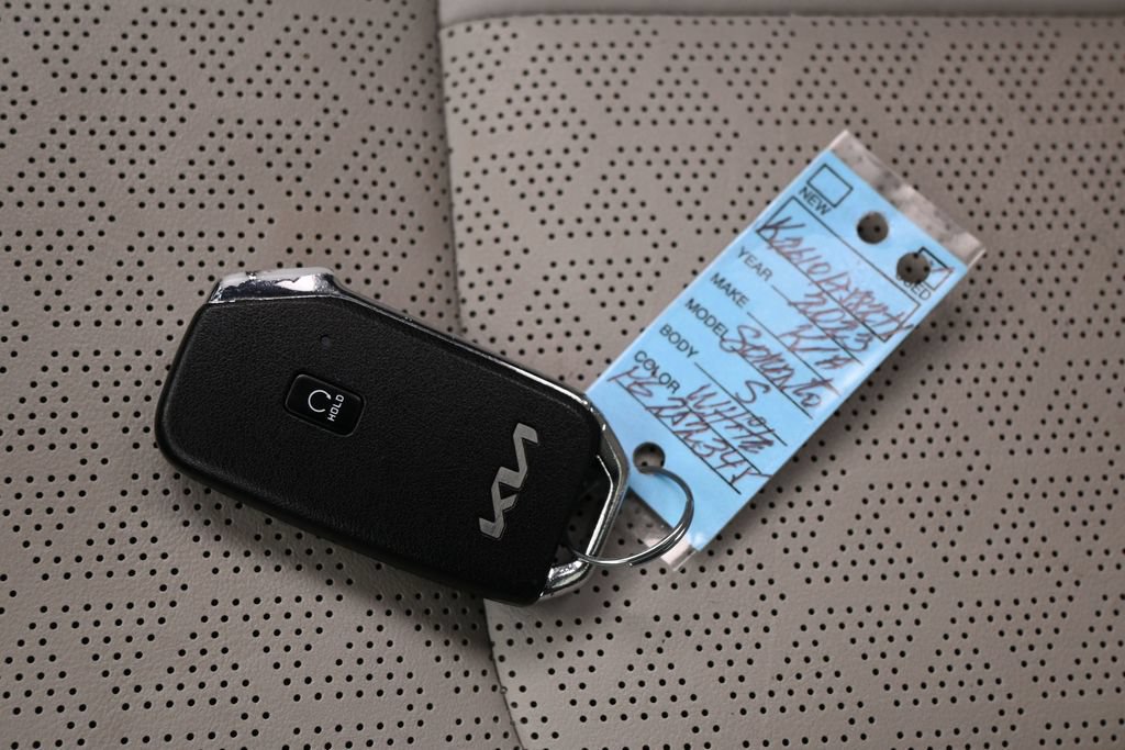 Used 2023 Kia Sorento S w/ Panoramic Sunroof Package FWD image 28