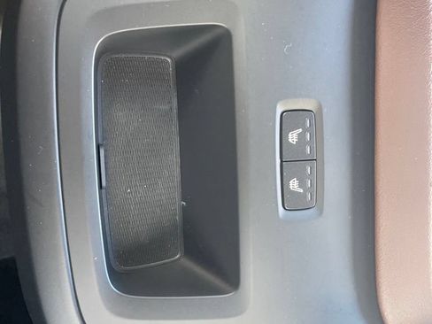 Used 2024 Volvo XC60 B5 Plus AWD/4WD image 18